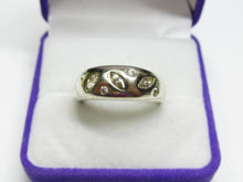Load image into Gallery viewer, Vintage Sterling Silver 925 CZ Band Ring – Size 8.5 | Contemporary Design