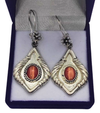 Load image into Gallery viewer, Vintage 925 sterling silver carnelian dangle earrings featuring natural orange-red gemstones in a handmade boho artisan design.