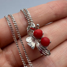 Load image into Gallery viewer, Close-up of Vintage 925 Sterling Silver Pendant Necklace Set