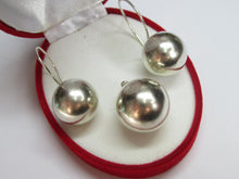 Load image into Gallery viewer, Pair of Matching Vintage 925 Sterling Silver Sphere Hook Earrings