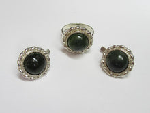 Load image into Gallery viewer, Vintage 925 Sterling Silver Natural Jade Matching Jewelry Set for Women Size 7.25