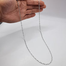 Load image into Gallery viewer, Detailed Paperclip Link Design on Vintage 925 Sterling Silver Chain