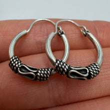 Load image into Gallery viewer, Detailed Tribal Texture on Vintage Sterling Silver Bali Hoop Earrings