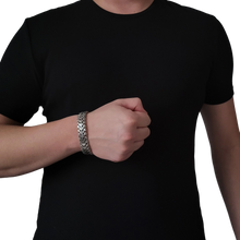 Load image into Gallery viewer, 925 Sterling Silver Ukrainian Tryzub Heavy Bracelet Blackened Byzantine Chain