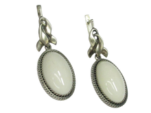 Load image into Gallery viewer, Authentic USSR sterling silver drop earrings featuring polished Kohalong stones
