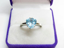 Load image into Gallery viewer, Vintage Russian Sterling Silver 925 women's ring with cubic zirconia, size 7.25, featuring intricate jewelry design.