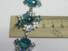 Load image into Gallery viewer, Detailed Link Pattern on Vintage 925 Sterling Silver Bracelet
