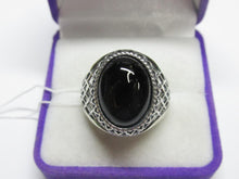 Load image into Gallery viewer, Vintage 925 Sterling Silver Black Agate Ring – Art Deco-Inspired Geometric Latticework, Size 10.25
