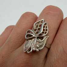 Load image into Gallery viewer, Vintage USSR 925 sterling silver filigree flower bow ring, size 7.25, featuring intricate craftsmanship and detailed floral design.

