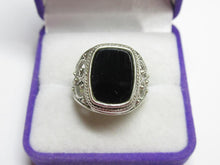 Load image into Gallery viewer, Vintage 925 Sterling Silver Black Agate Signet Ring Filigree Size 9
