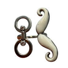 Load image into Gallery viewer, Vintage 925 Sterling Silver CZ statement ring for women, size 7.25, featuring a bold design and intricate detailing.
