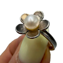 Load image into Gallery viewer, Vintage 925 Sterling Silver Pearl Flower statement ring for women, size 6, featuring a floral design and elegant craftsmanship.

