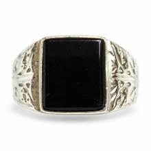 Load image into Gallery viewer, Vintage 925 sterling silver black agate signet ring with a polished square gemstone, silver bezel setting, and engraved decorative shoulders, size 8.5.
