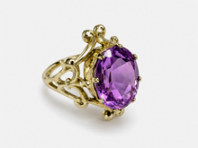 Load image into Gallery viewer, Vintage USSR 875 Silver Amethyst Solitaire Ring – Size 6 | Retro Swirl Gilt Design
