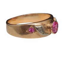 Load image into Gallery viewer, Close-up of Vivid Pink-Red Faceted Ruby on Vintage 14K 585 Gold Two-Tone Ring
