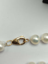 Load image into Gallery viewer, Vintage 14K Yellow Gold Pearl Necklace – 65.23g | 50 cm Strand
