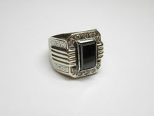Load image into Gallery viewer, Vintage 925 Sterling Silver Black Agate Signet Ring – Art Deco-Inspired Ribbed Design &amp; CZ Halo, Size 10.25
