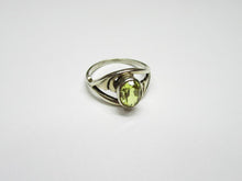Load image into Gallery viewer, Vintage USSR 875 Silver Citrine Ring – Retro Modernist Sculptural Wave Design, Size 6
