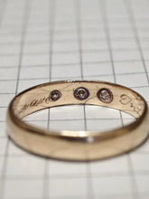 Load image into Gallery viewer, Vintage 14K Gold Natural Diamond Band Ring for Women Size 6.5
