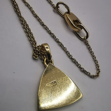 Load image into Gallery viewer, Elegant Vintage 585 Gold Triangle Pendant with Fine Chain
