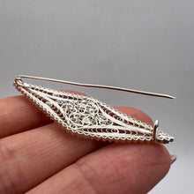 Load image into Gallery viewer, Vintage 960 Silver Handmade Filigree Brooch with Intricate Craftsmanship
