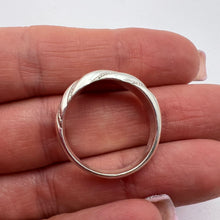Load image into Gallery viewer, Vintage USSR silver twisted rope ring with star hallmark, unisex band in size 9.5, showcasing intricate metalwork and hallmarked details.
