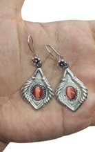 Load image into Gallery viewer, Vintage 925 sterling silver carnelian dangle earrings featuring natural orange-red gemstones in a handmade boho artisan design.
