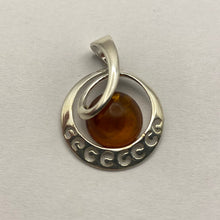 Load image into Gallery viewer, Handcrafted Vintage Amber Pendant in Solid 925 Sterling Silver
