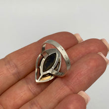 Load image into Gallery viewer, Vintage 875 silver aventurine statement ring with 14K gold accents, size 8.25, featuring a bold, polished gemstone design.
