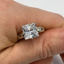 Load image into Gallery viewer, Vintage Fezba Market 925 sterling silver square cut cubic zirconia statement ring, size 8, with bold geometric design.
