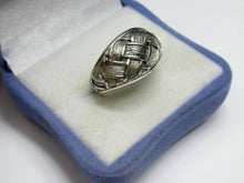 Load image into Gallery viewer, Vintage Russian Sterling Silver 925 Ring ,Women's Jewelry Size 8.5 us - Fezba Market
