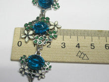 Load image into Gallery viewer, Detailed Link Pattern on Vintage 925 Sterling Silver Bracelet
